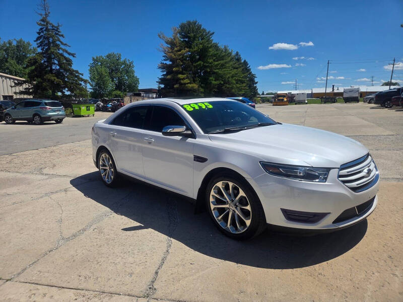 ford taurus 2018 1FAHP2J83JG131887 image ford taurus 2018 1FAHP2J83JG131887 image