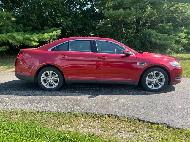 ford taurus 2018 1FAHP2E83JG127753 image ford taurus 2018 1FAHP2E83JG127753 image