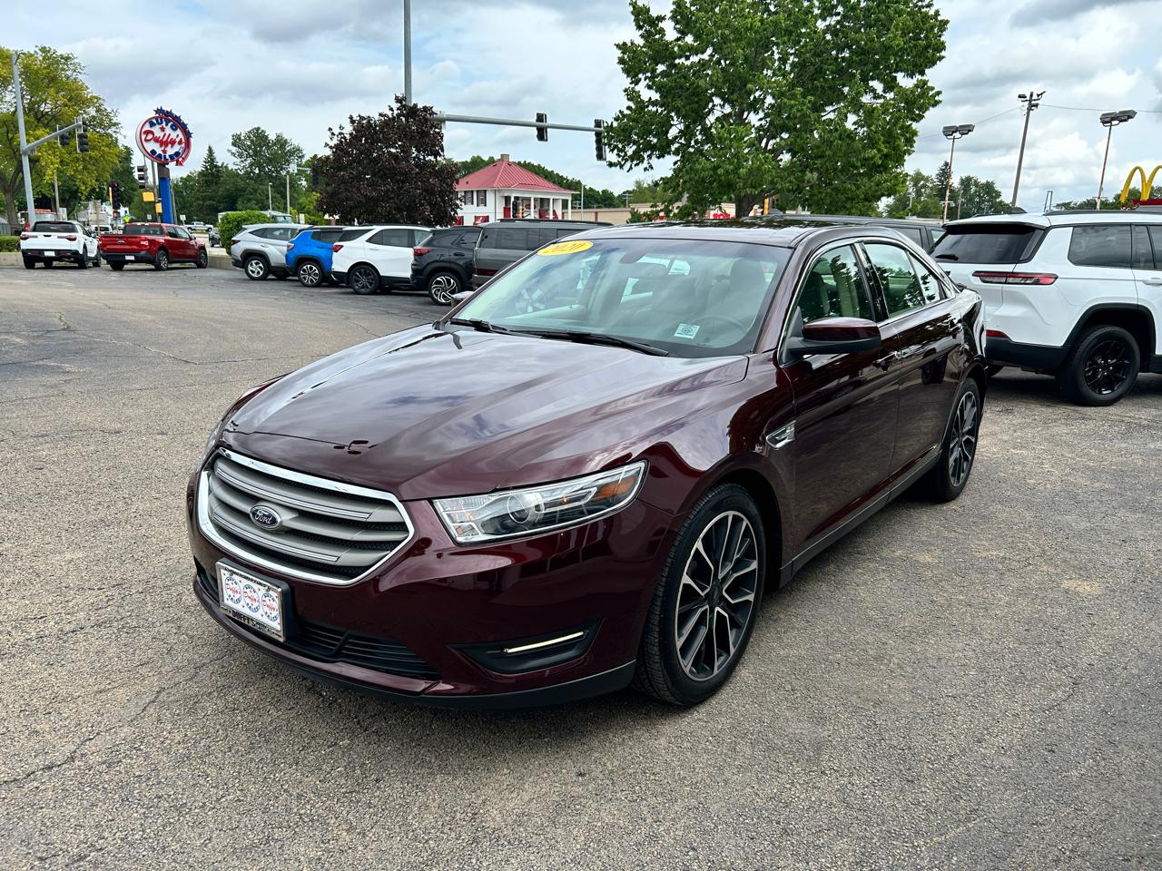 ford taurus 2018 1FAHP2E80JG115074 image ford taurus 2018 1FAHP2E80JG115074 image