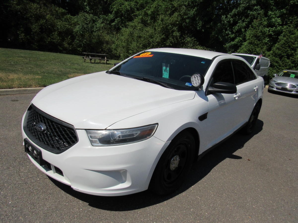ford taurus 2018 1FAHP2L82JG141551 image ford taurus 2018 1FAHP2L82JG141551 image