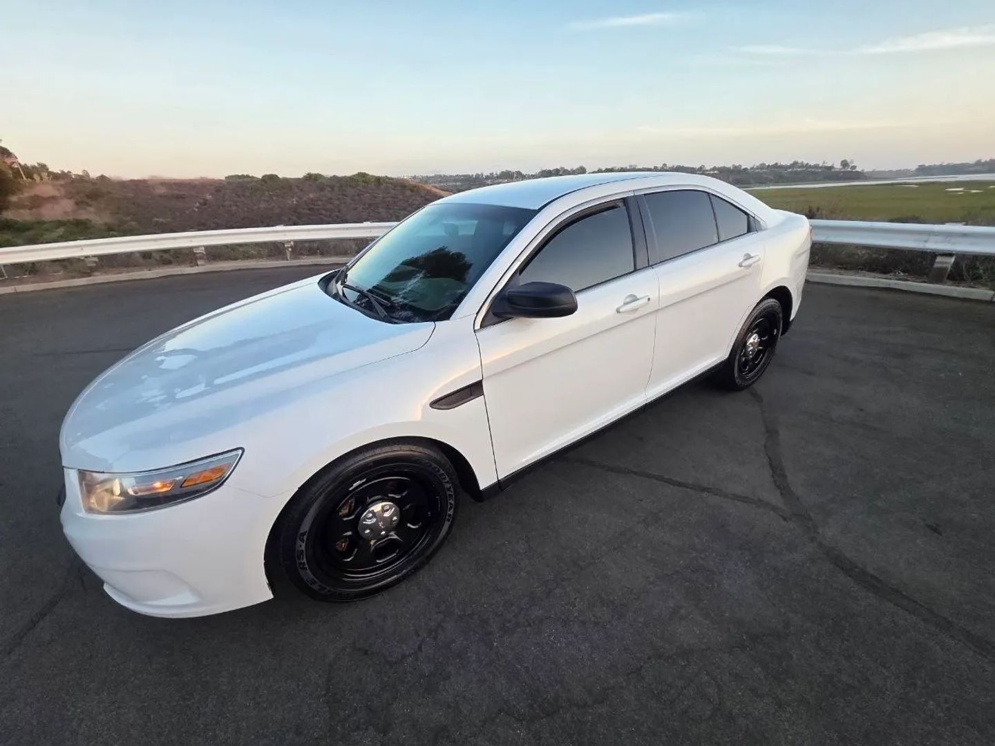 ford taurus 2013 1FAHP2M80DG206660 image