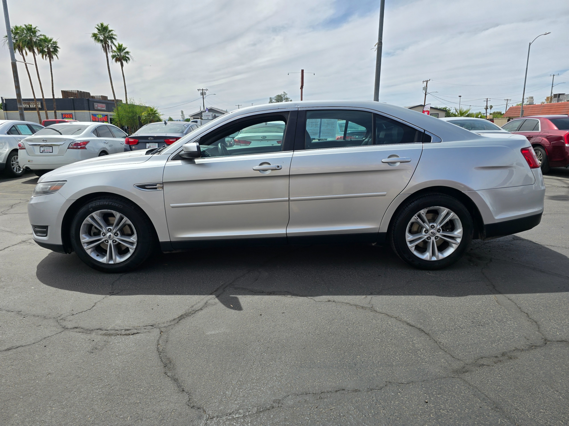 ford taurus 2014 1FAHP2E87EG182311 image ford taurus 2014 1FAHP2E87EG182311 image