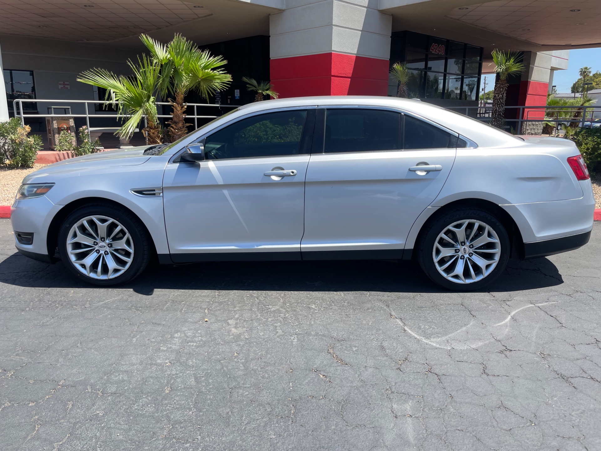 ford taurus 2015 1FAHP2F80FG165611 image ford taurus 2015 1FAHP2F80FG165611 image