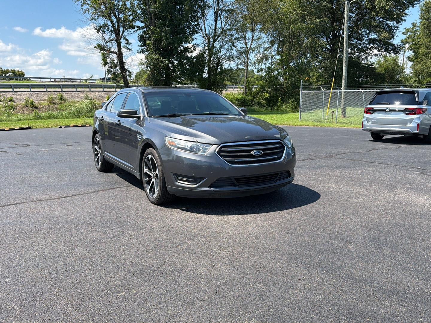 ford taurus 2015 1FAHP2E84FG120513 image ford taurus 2015 1FAHP2E84FG120513 image