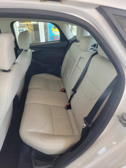 ford focus 2016 1FADP3N28GL307083 image ford focus 2016 1FADP3N28GL307083 image