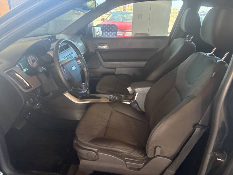 ford focus 2008 1FAHP33NX8W242221 image ford focus 2008 1FAHP33NX8W242221 image