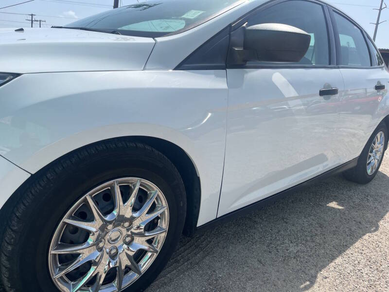 ford focus 2018 1FADP3E25JL277709 image ford focus 2018 1FADP3E25JL277709 image