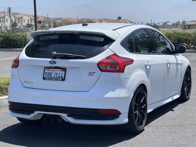 ford focus 2018 1FADP3L9XJL232930 image ford focus 2018 1FADP3L9XJL232930 image
