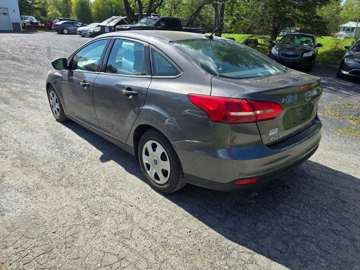 ford focus 2018 1FADP3E28JL219318 image ford focus 2018 1FADP3E28JL219318 image