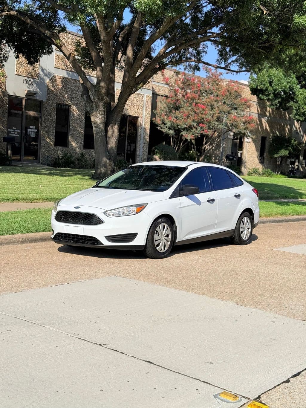 ford focus 2018 1FADP3E25JL299452 image ford focus 2018 1FADP3E25JL299452 image