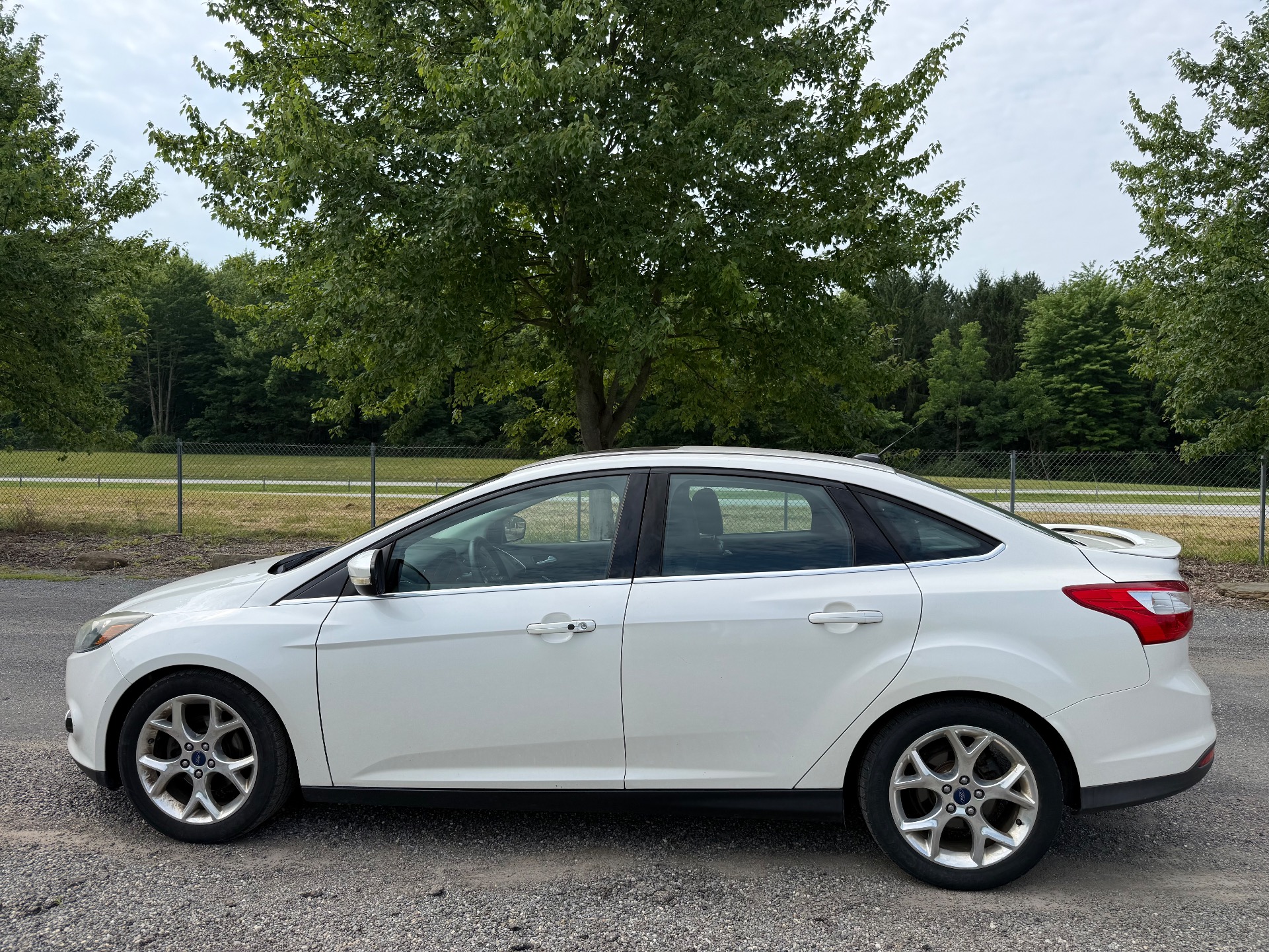 ford focus 2014 1FADP3J29EL347126 image ford focus 2014 1FADP3J29EL347126 image