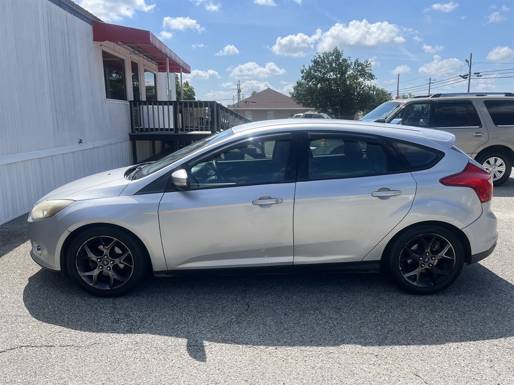 ford focus 2014 1FADP3K23EL327095 image ford focus 2014 1FADP3K23EL327095 image