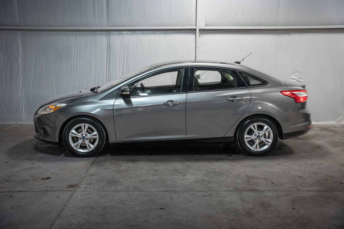 ford focus 2014 1FADP3F22EL131949 image ford focus 2014 1FADP3F22EL131949 image