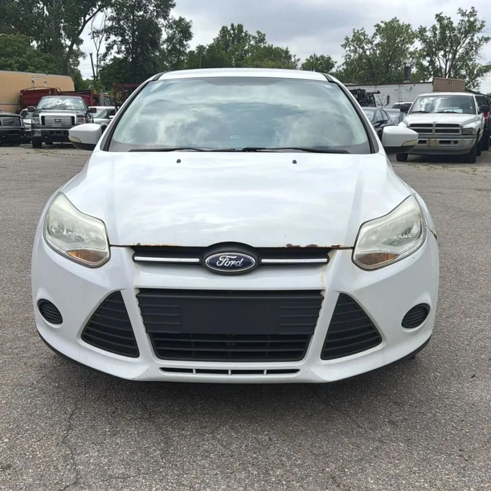 ford focus 2014 1FADP3F28EL389621 image ford focus 2014 1FADP3F28EL389621 image