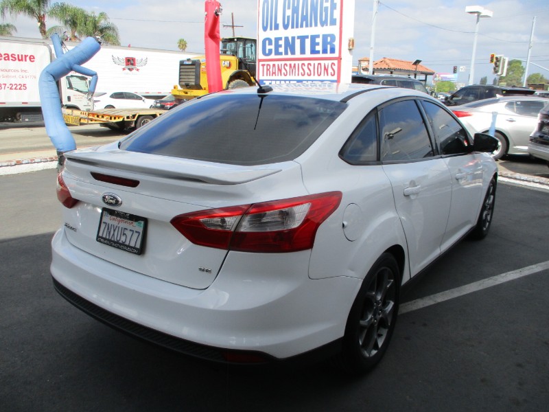 ford focus 2014 1FADP3F25EL325956 image ford focus 2014 1FADP3F25EL325956 image