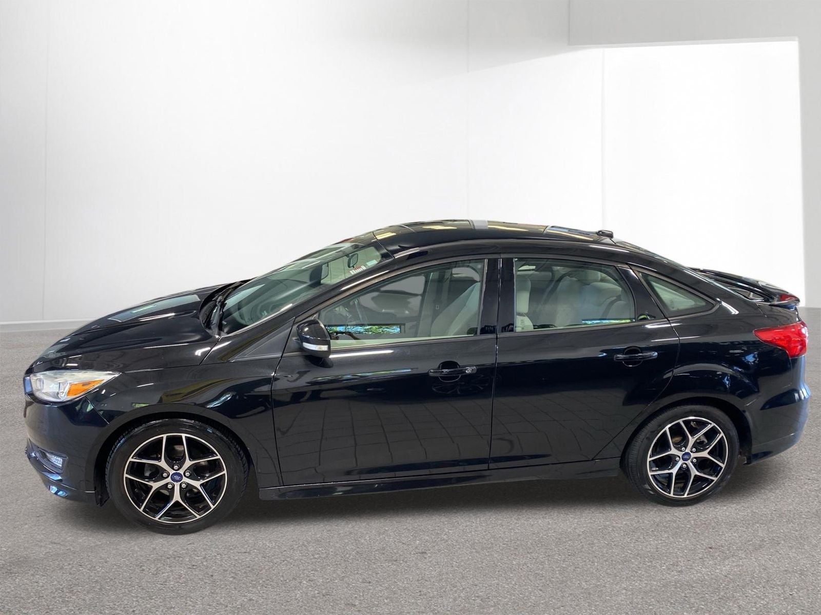 ford focus 2015 1FADP3F20FL253470 image ford focus 2015 1FADP3F20FL253470 image