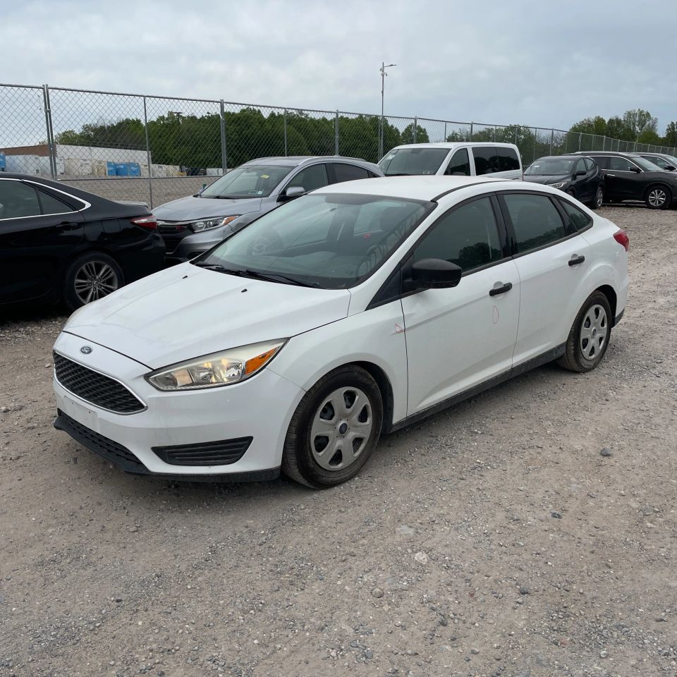 ford focus 2015 1FADP3E26FL256181 image ford focus 2015 1FADP3E26FL256181 image
