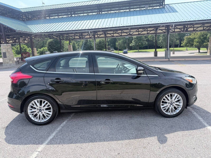 ford focus 2015 1FADP3N25FL357146 image ford focus 2015 1FADP3N25FL357146 image