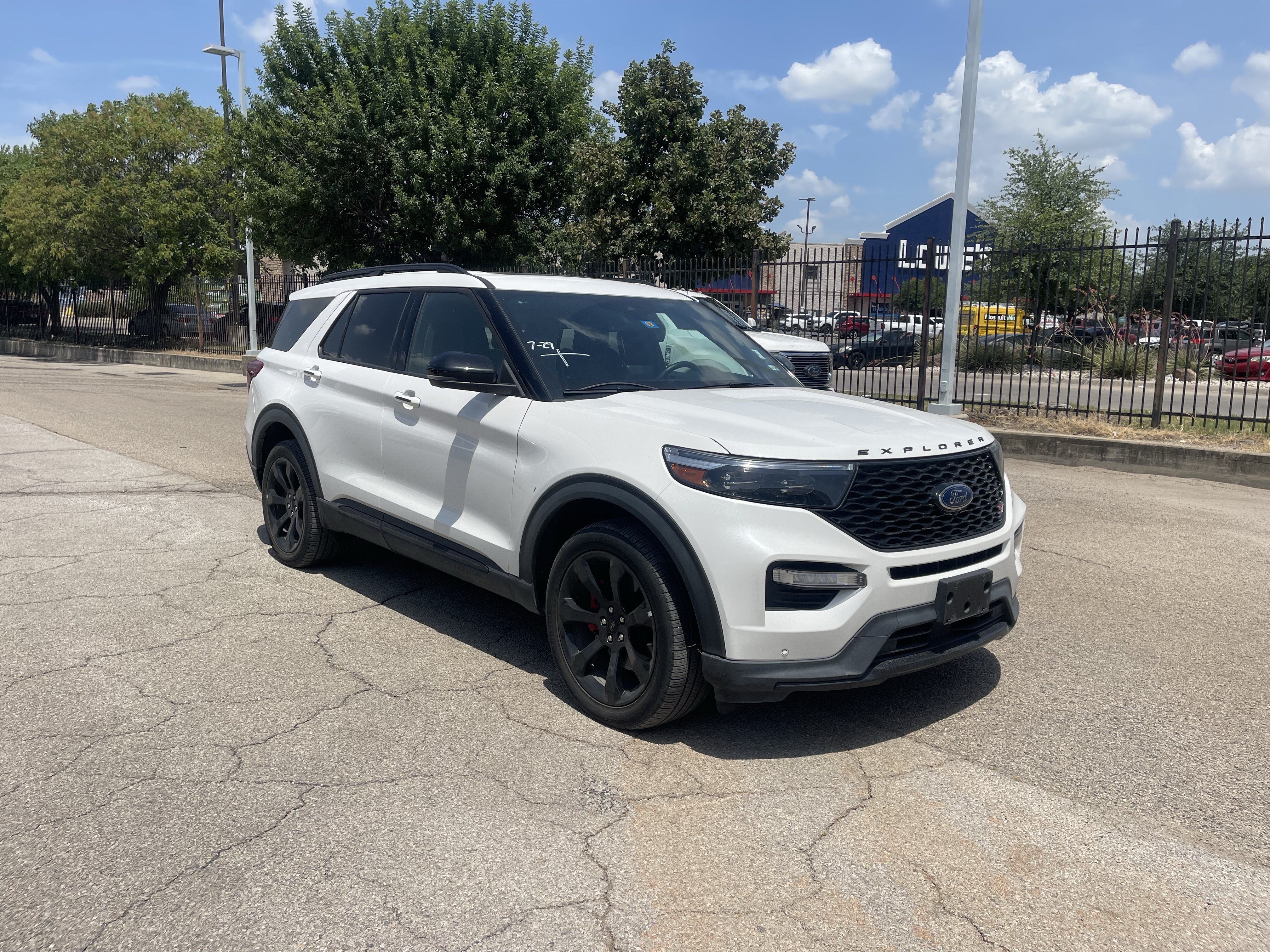 ford explorer 2023 1FM5K8GC1PGA66021 image ford explorer 2023 1FM5K8GC1PGA66021 image