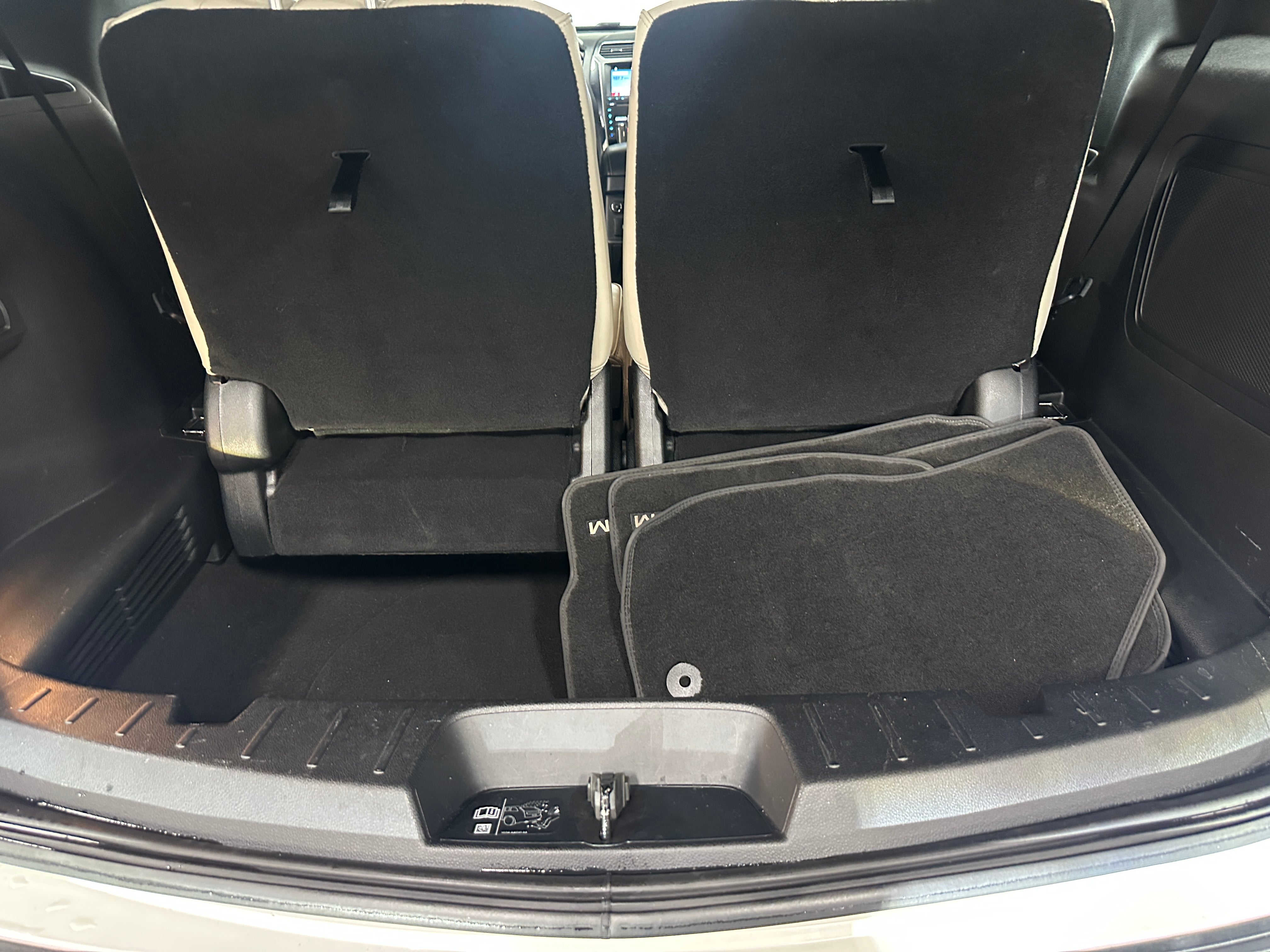 ford explorer 2019 1FM5K8HT7KGA38554 image ford explorer 2019 1FM5K8HT7KGA38554 image