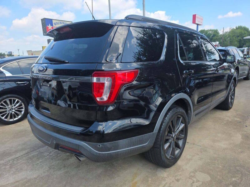 ford explorer 2018 1FM5K7D85JGC48452 image ford explorer 2018 1FM5K7D85JGC48452 image