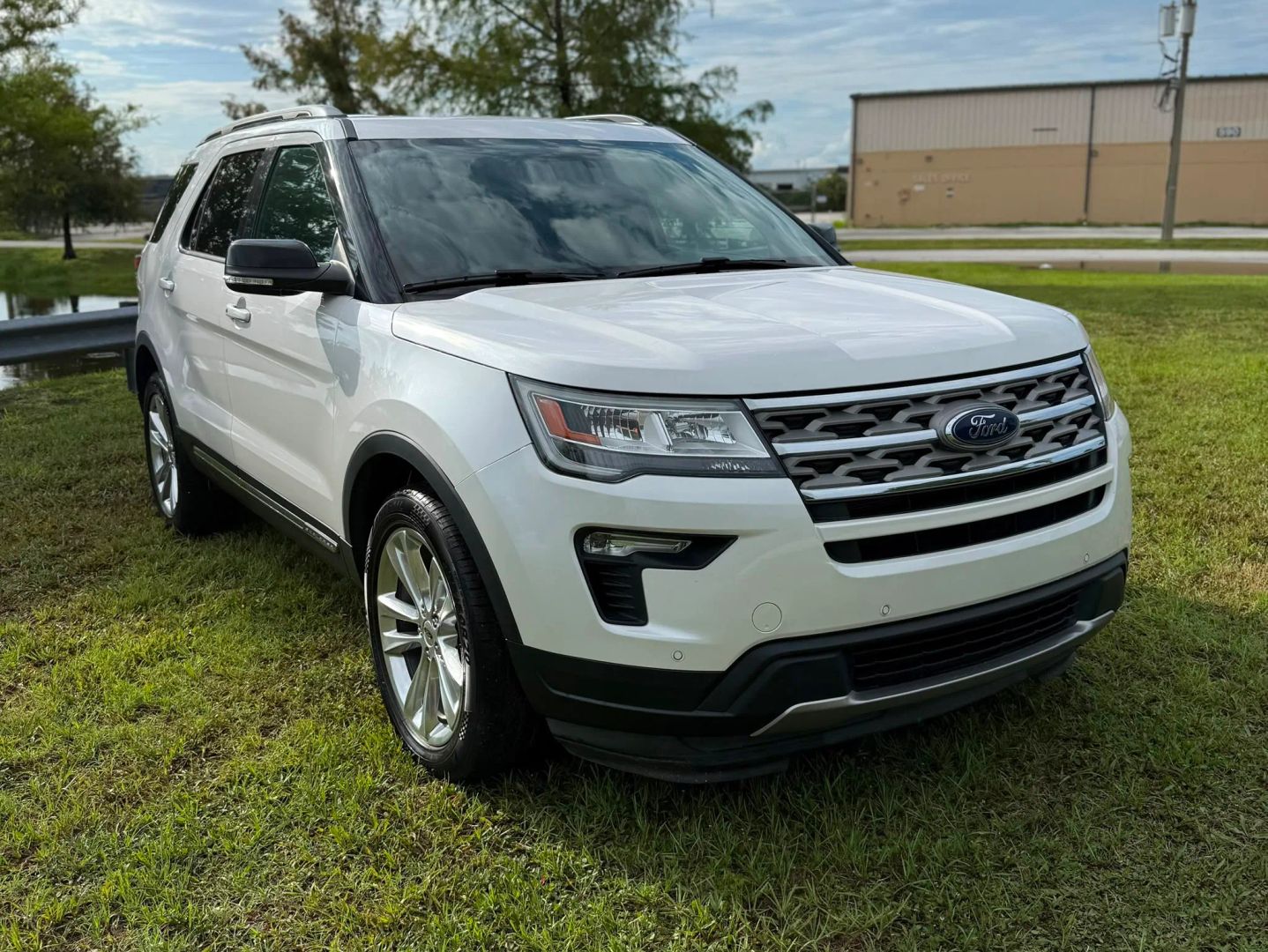 ford explorer 2018 1FM5K8D83JGB06994 image ford explorer 2018 1FM5K8D83JGB06994 image
