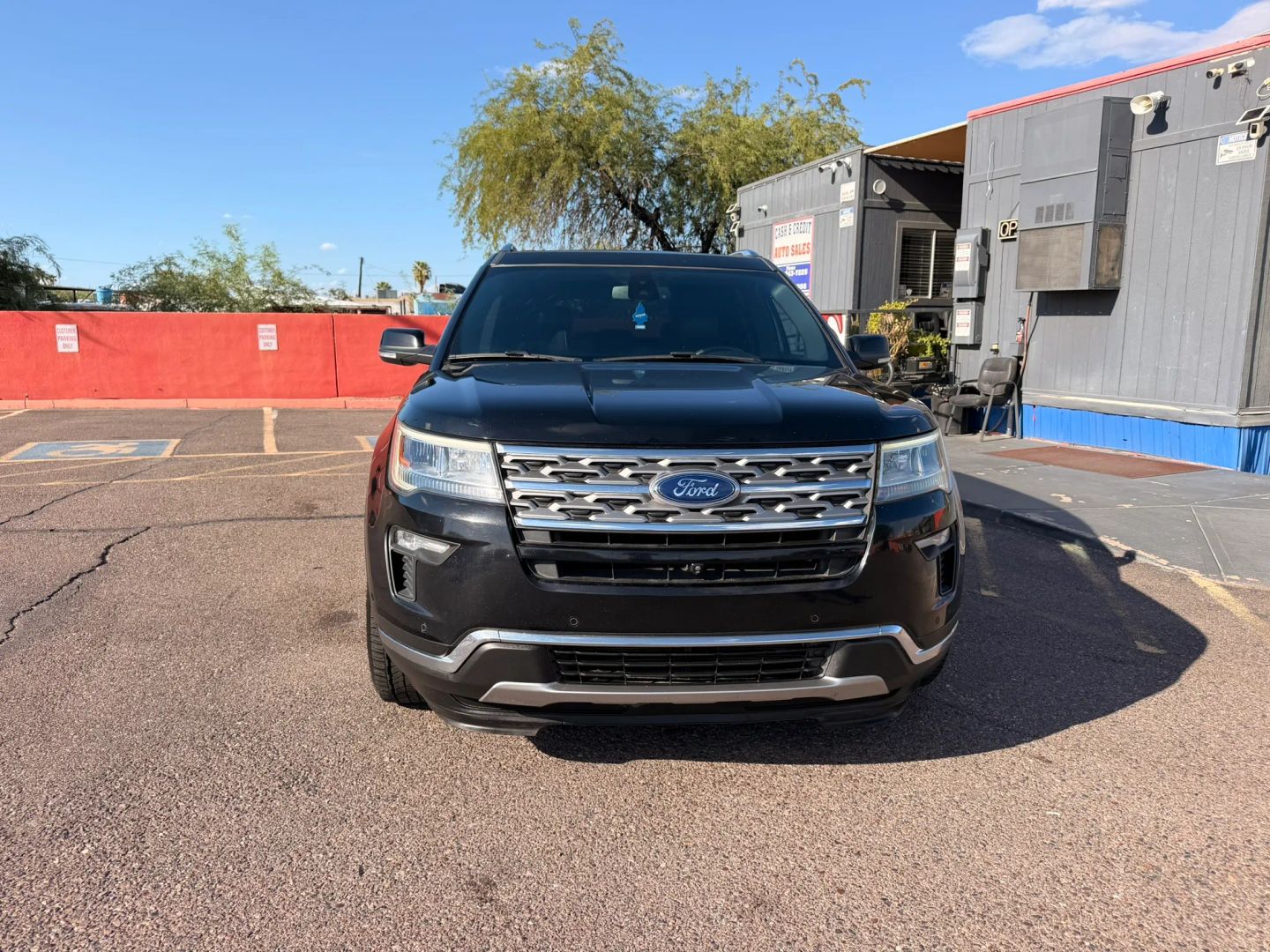 ford explorer 2018 1FM5K7FH7JGB00316 image