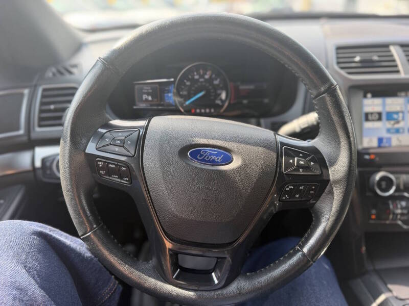 ford explorer 2018 1FM5K8D86JGA52851 image ford explorer 2018 1FM5K8D86JGA52851 image