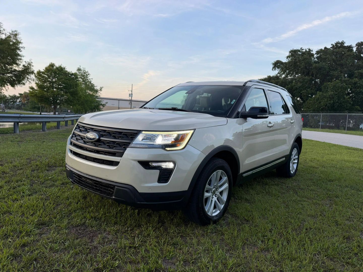 ford explorer 2018 1FM5K8D80JGB08640 image ford explorer 2018 1FM5K8D80JGB08640 image