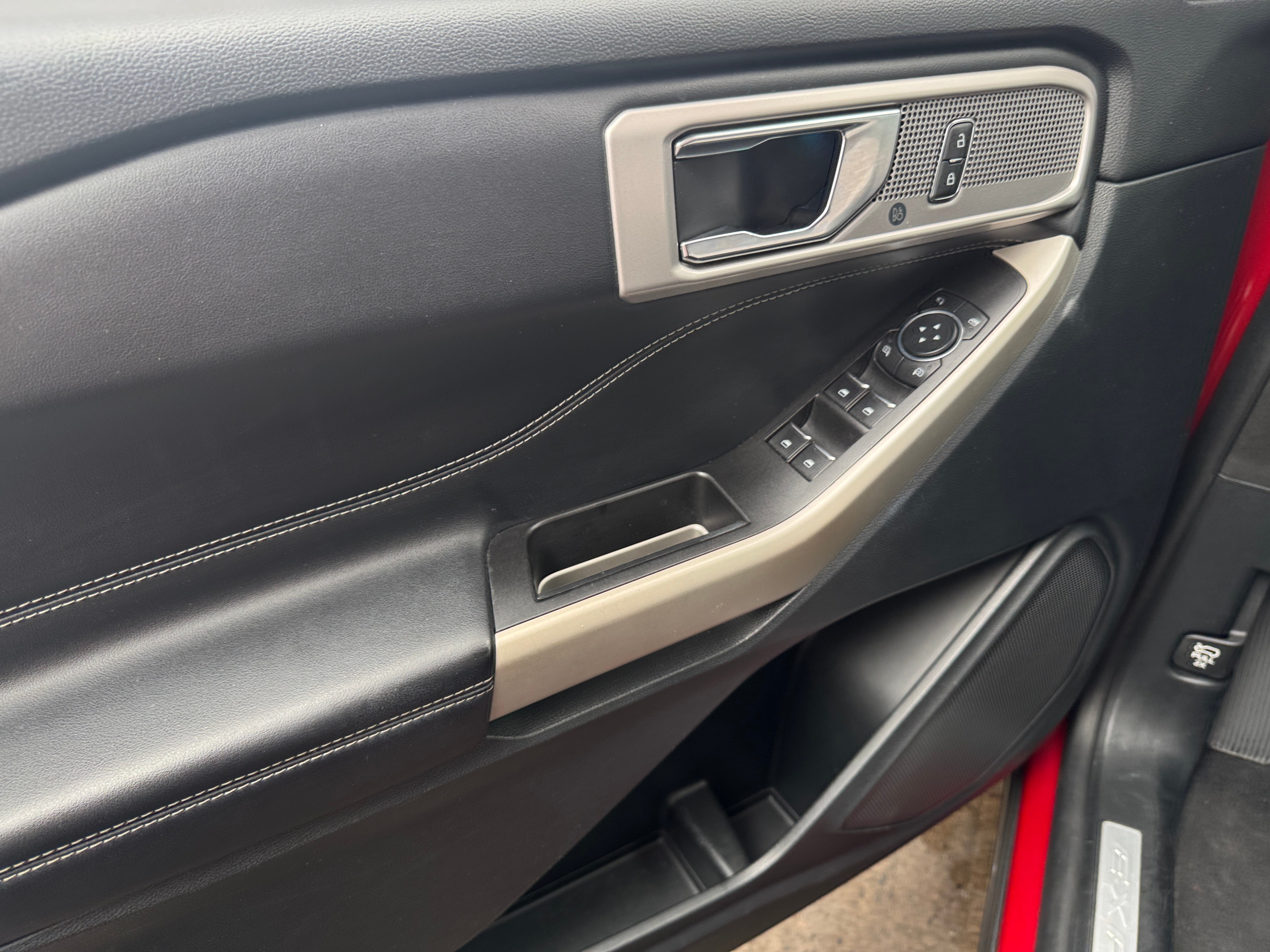 ford explorer 2021 1FMSK7FH6MGB06017 image