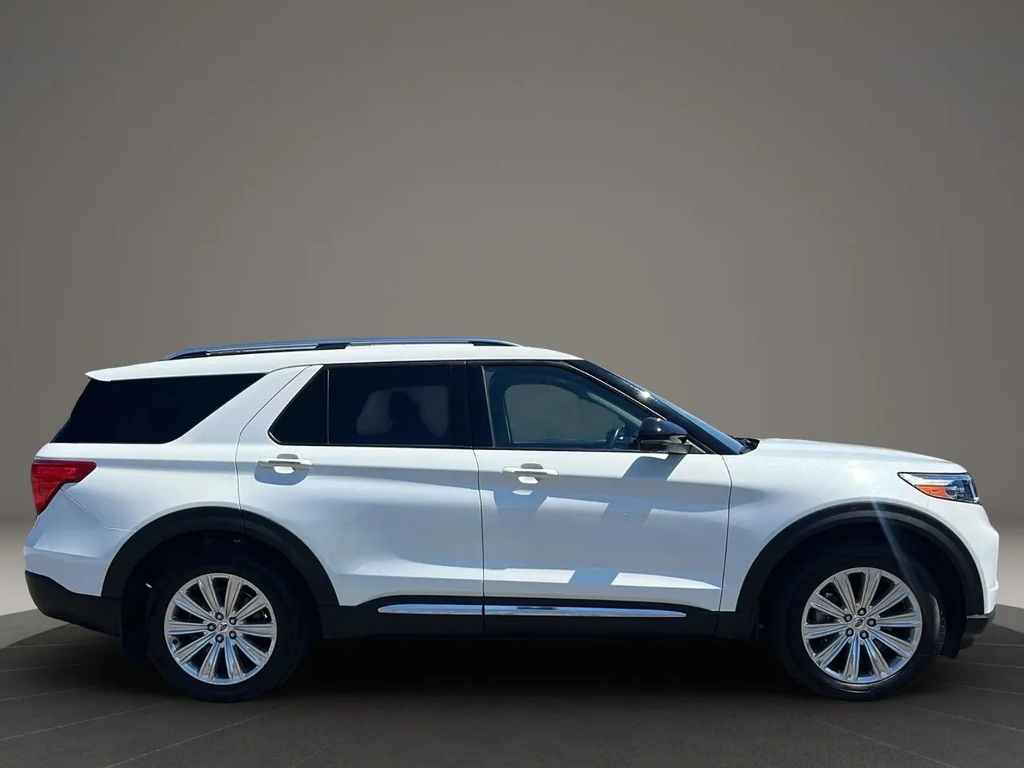 ford explorer 2021 1FM5K8FW4MNA00730 image ford explorer 2021 1FM5K8FW4MNA00730 image