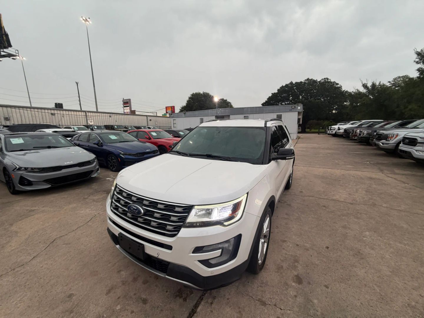 ford explorer 2017 1FM5K7D81HGD86824 image ford explorer 2017 1FM5K7D81HGD86824 image