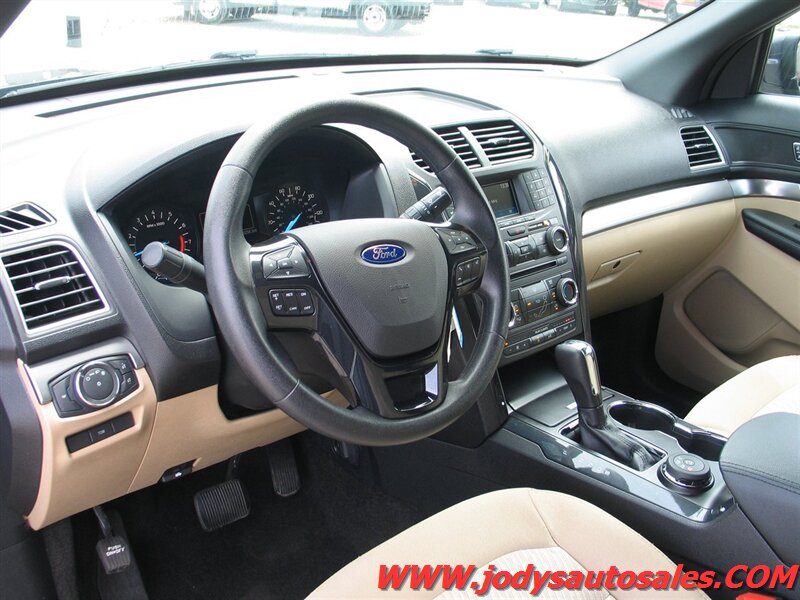 ford explorer 2017 1FM5K8B80HGD25361 image ford explorer 2017 1FM5K8B80HGD25361 image