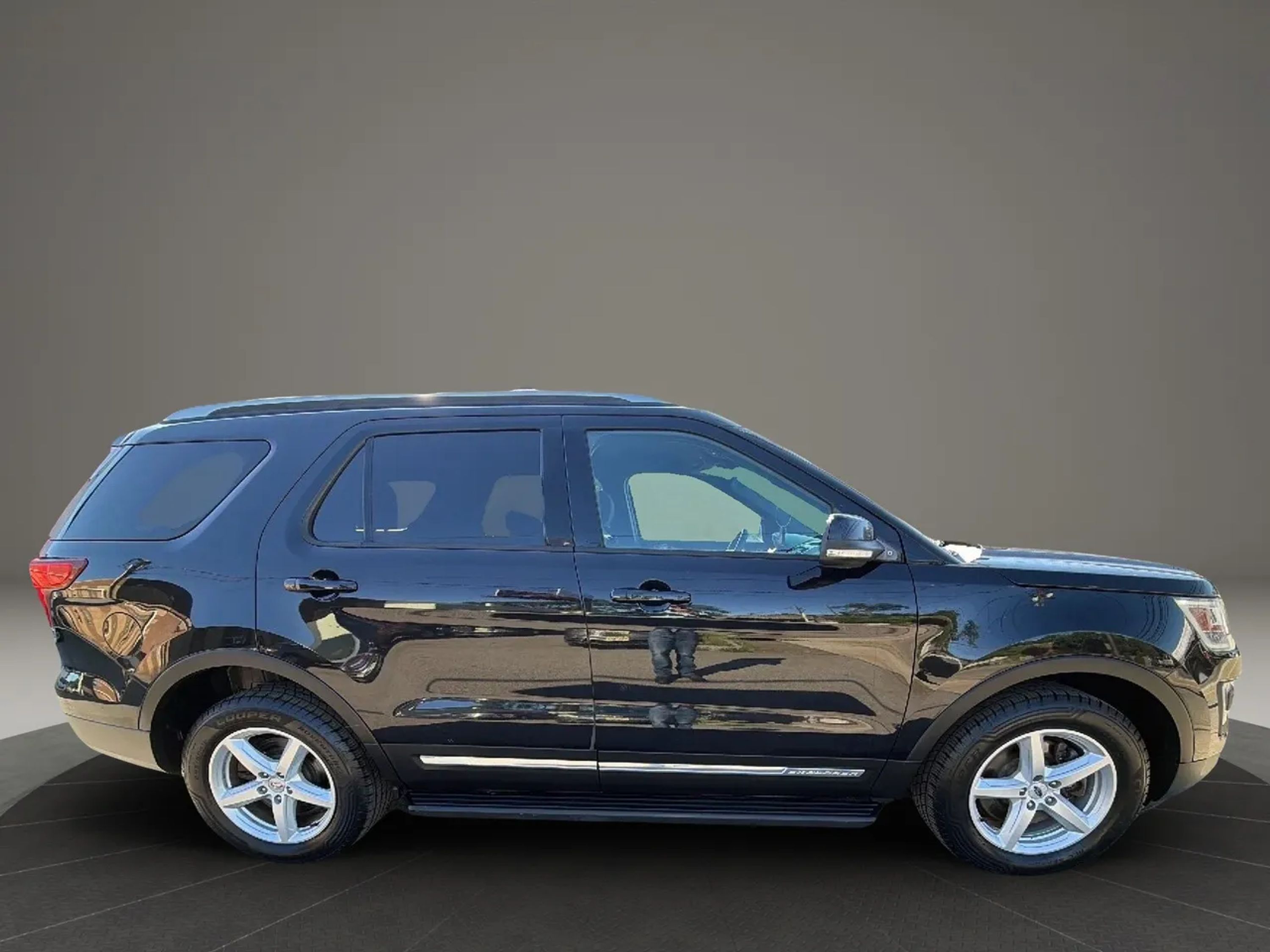ford explorer 2017 1FM5K8D82HGB26826 image ford explorer 2017 1FM5K8D82HGB26826 image