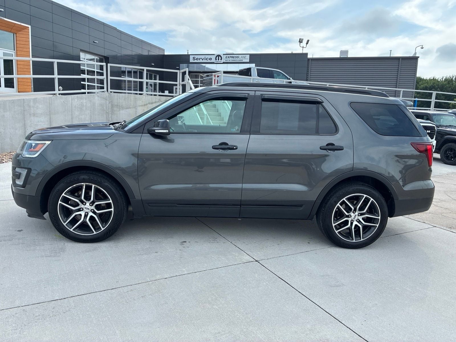 ford explorer 2017 1FM5K8GT9HGE16125 image ford explorer 2017 1FM5K8GT9HGE16125 image