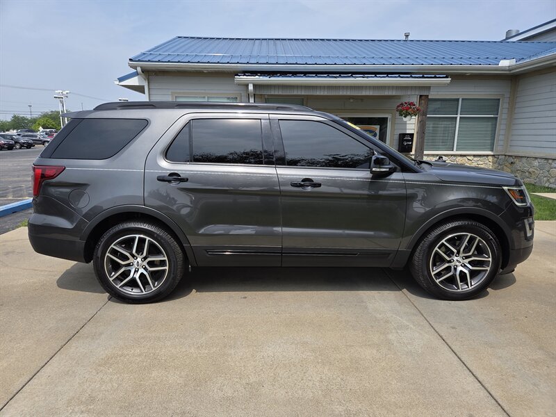 ford explorer 2017 1FM5K8GT6HGB28160 image ford explorer 2017 1FM5K8GT6HGB28160 image