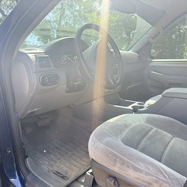 ford explorer 2004 1FMZU73K74ZA46195 image ford explorer 2004 1FMZU73K74ZA46195 image