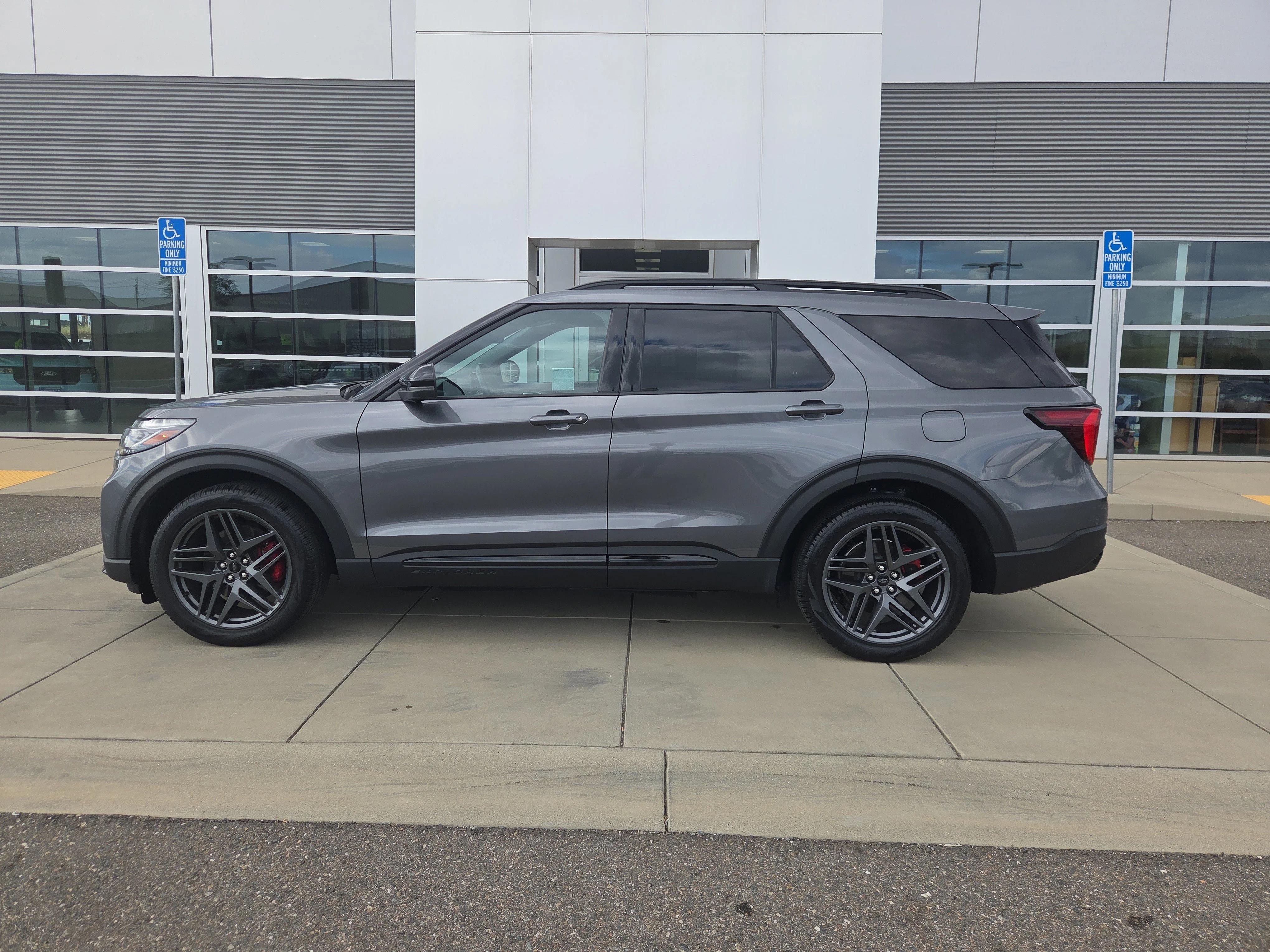 ford explorer 2025 1FMWK7GC4SGA01879 image ford explorer 2025 1FMWK7GC4SGA01879 image