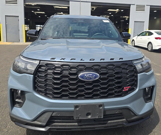 ford explorer 2025 1FMWK8GC0SGB11074 image ford explorer 2025 1FMWK8GC0SGB11074 image