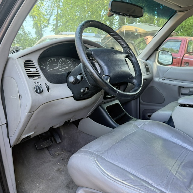 ford explorer 1999 1FMZU34E2XZB42452 image ford explorer 1999 1FMZU34E2XZB42452 image