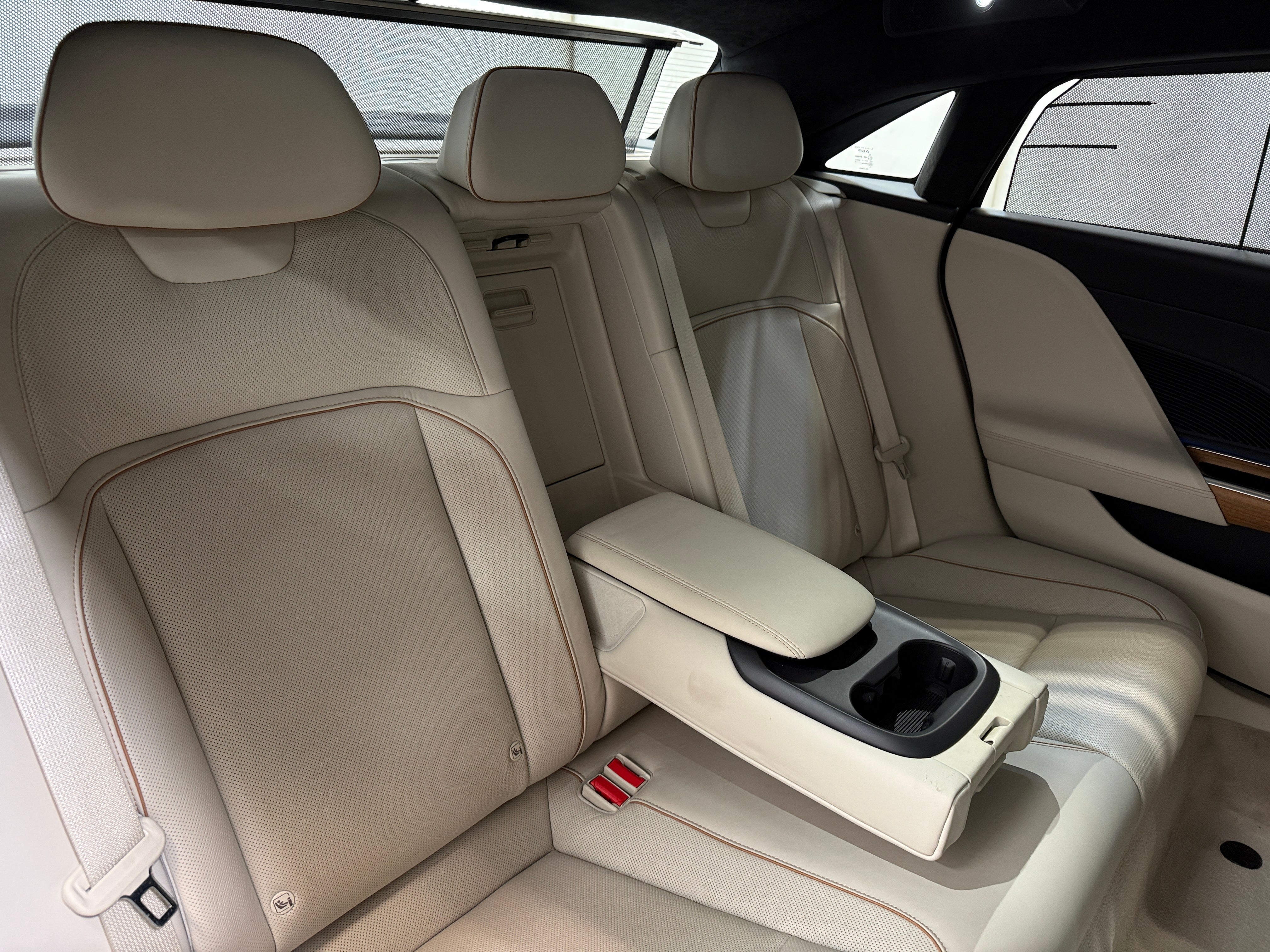 lucid air 2024 50EA1TEA0RA003035 image lucid air 2024 50EA1TEA0RA003035 image