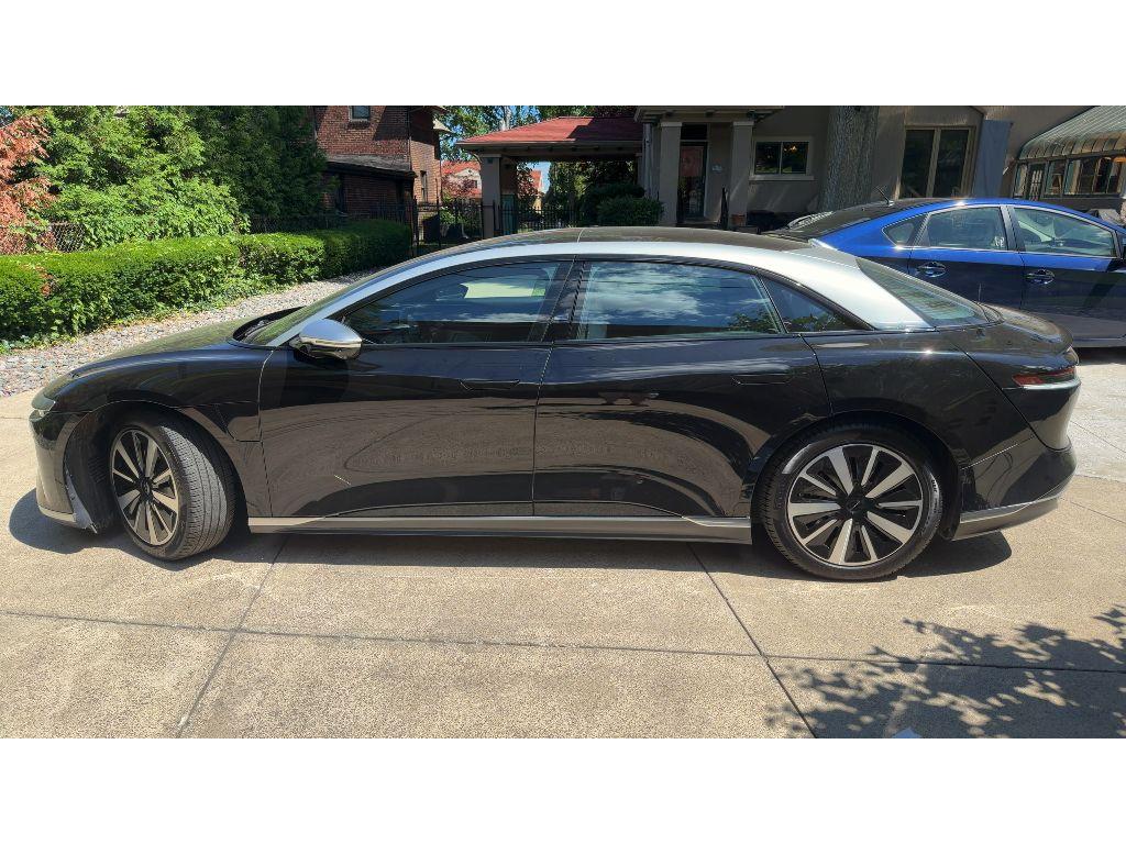 lucid air 2022 50EA1GBA4NA001553 image lucid air 2022 50EA1GBA4NA001553 image