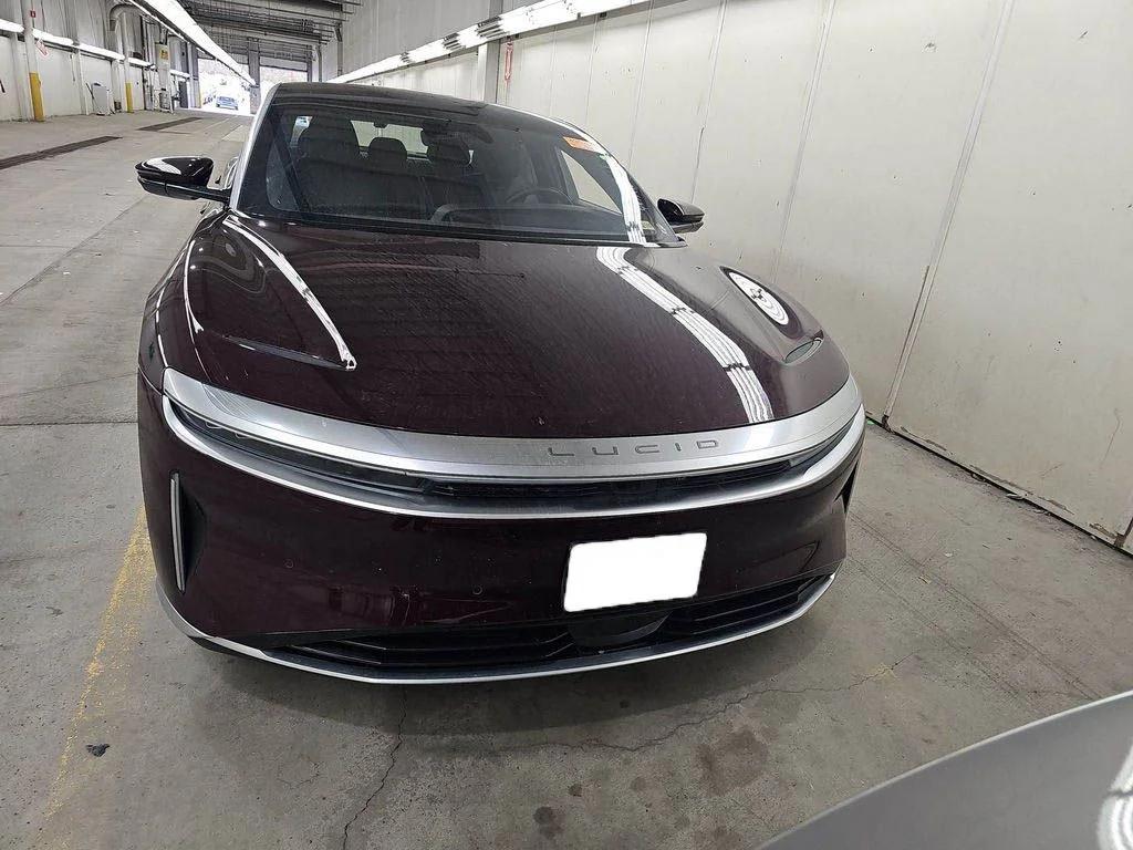 lucid air 2025 50EA1TEA2SA009392 image lucid air 2025 50EA1TEA2SA009392 image