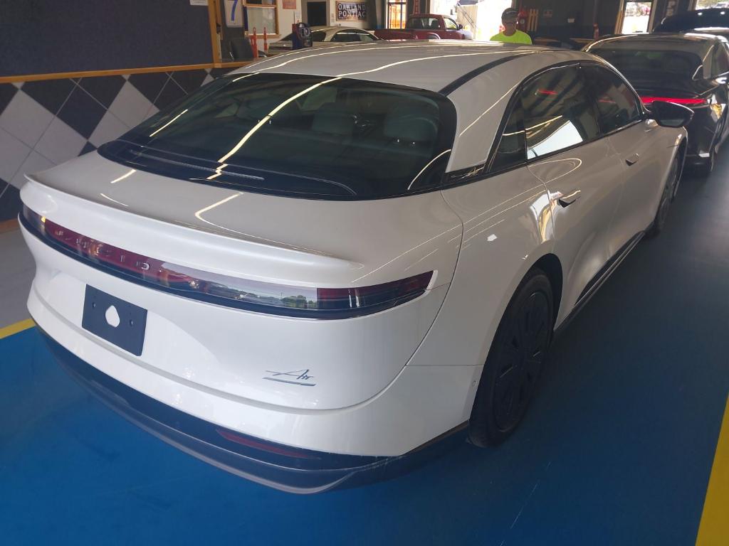 lucid air 2025 50EA1TEAXSA007826 image lucid air 2025 50EA1TEAXSA007826 image