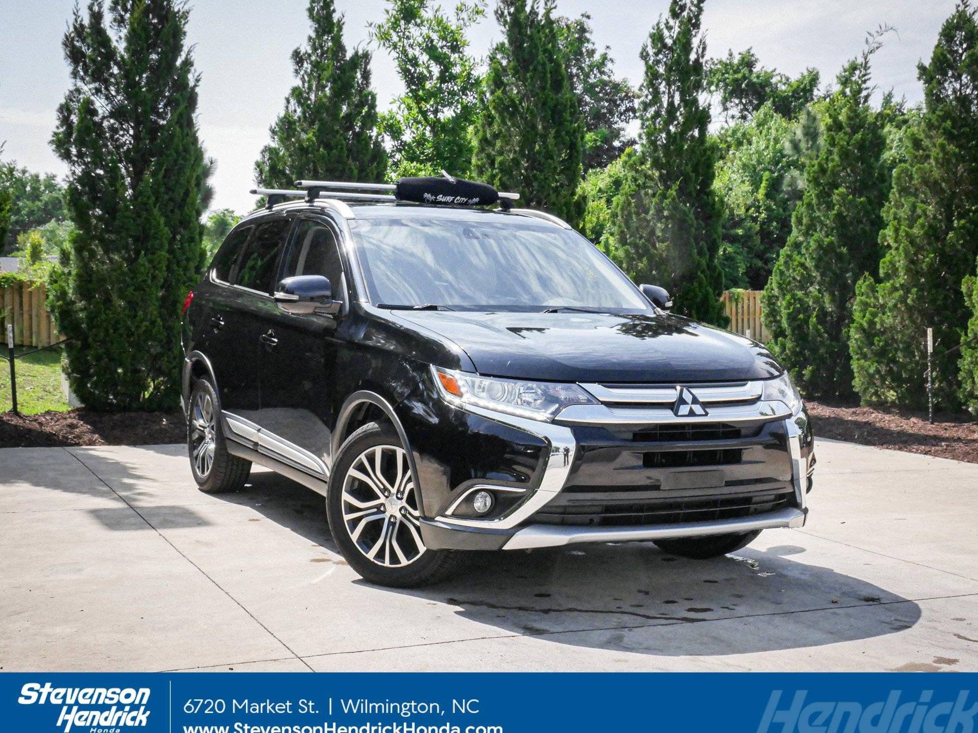 MITSUBISHI OUTLANDER 2017 JA4AD3A31HZ037790 image