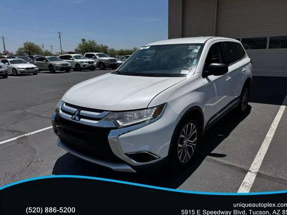 MITSUBISHI OUTLANDER 2017 JA4AD2A38HZ013643 image
