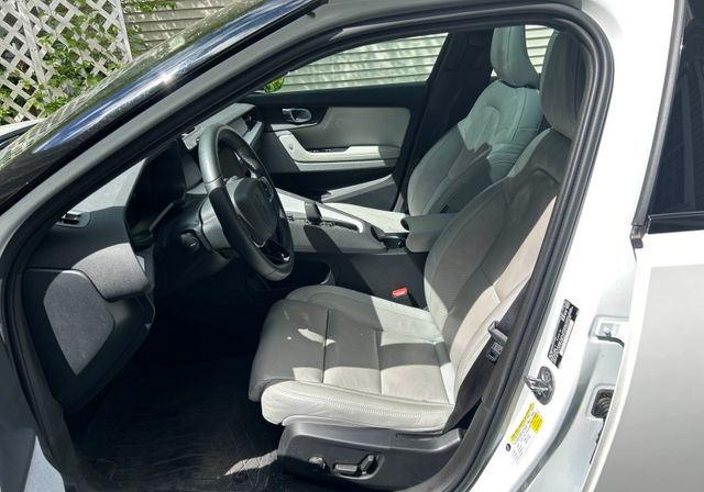 polestar 2 2023 YSMED3KA2PL144986 image polestar 2 2023 YSMED3KA2PL144986 image