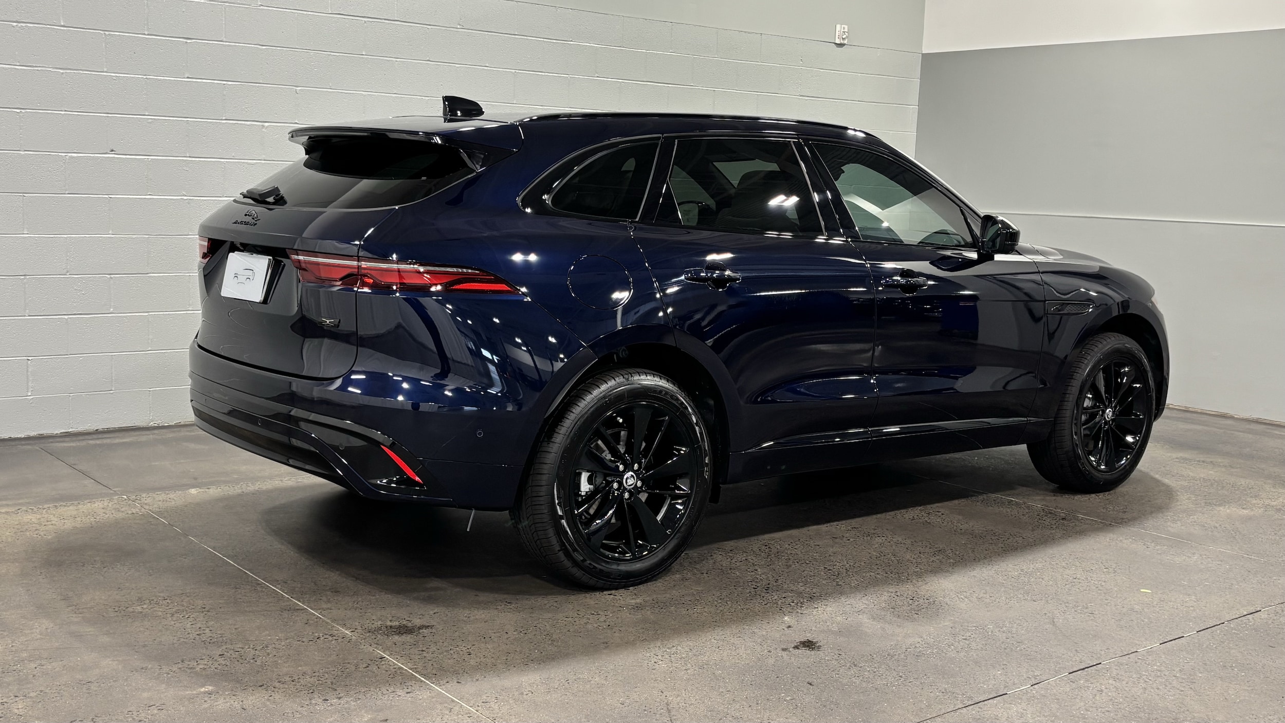 jaguar f-pace 2026 SADCT2EX5TA761695 image jaguar f-pace 2026 SADCT2EX5TA761695 image