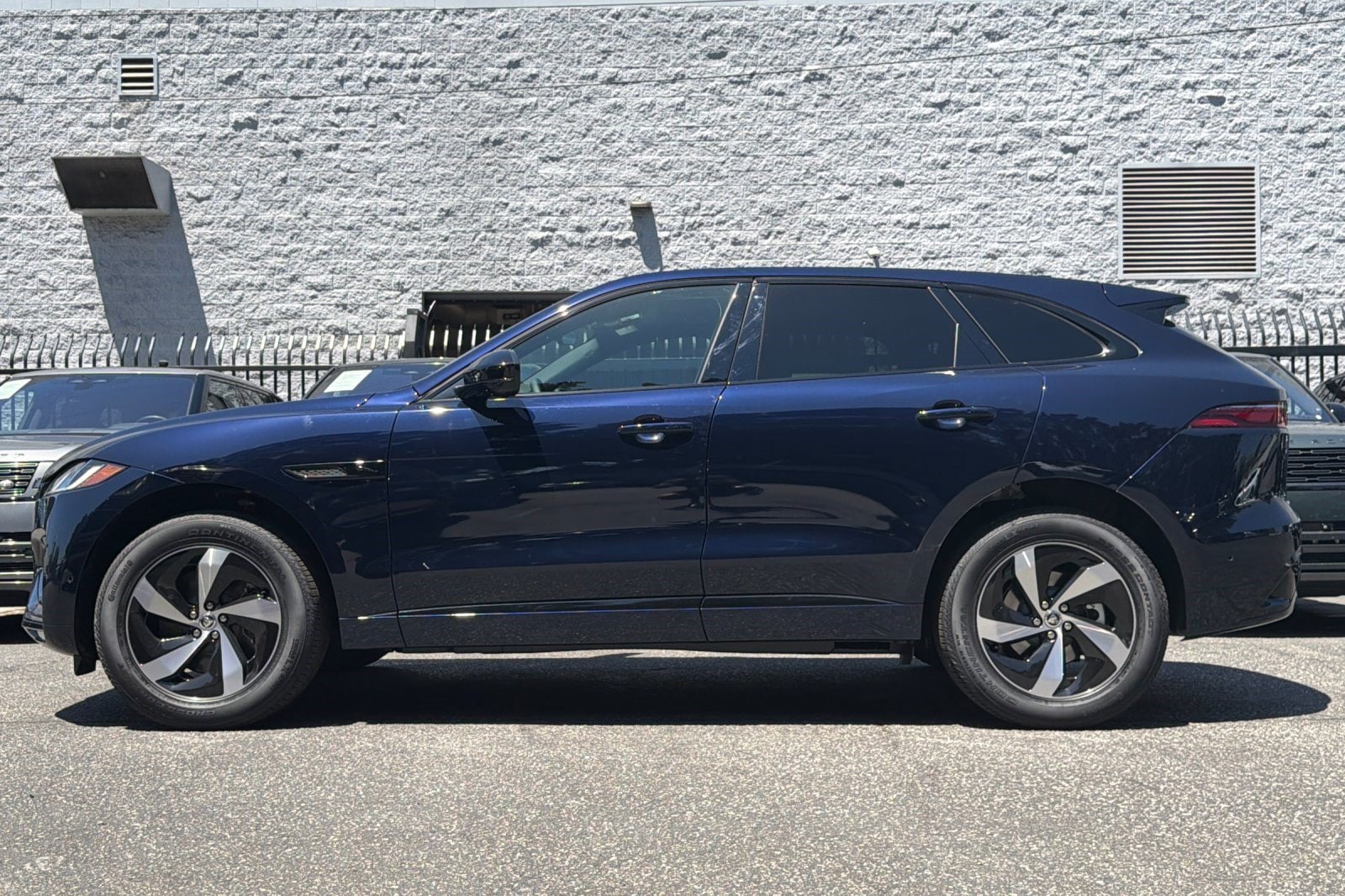 jaguar f-pace 2026 SADCT2EX3TA757466 image jaguar f-pace 2026 SADCT2EX3TA757466 image