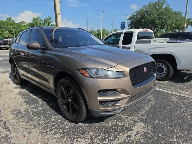 jaguar f-pace 2017 SADCK2BV9HA496969 image